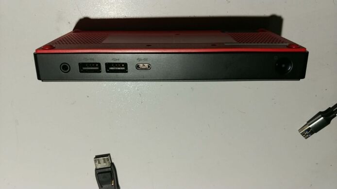 Неттоп Lenovo ThinkCentre M75n USFF / AMD Ryzen 5 3500U (4 (8) ядра по 2.1 - 3.7 GHz) / 8 GB DDR4 / 256 GB SSD / AMD Radeon Vega 8 Graphics / DisplayPort / Wi-Fi + Блок питания