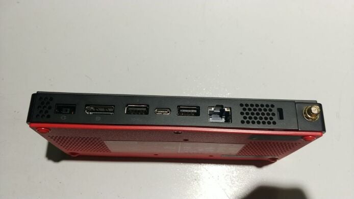 Неттоп Lenovo ThinkCentre M75n USFF / AMD Ryzen 5 3500U (4 (8) ядра по 2.1 - 3.7 GHz) / 8 GB DDR4 / 256 GB SSD / AMD Radeon Vega 8 Graphics / DisplayPort / Wi-Fi + Блок питания