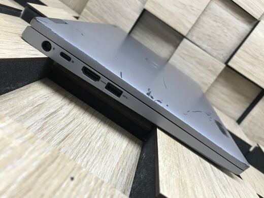 Ноутбук-трансформер Б-класс Dell Latitude 5310 2-in-1 / 13.3" (1920x1080) IPS Touch / Intel Core i5-10310U (4 (8) ядра по 1.7 - 4.4 GHz) / 8 GB DDR4 / 240 GB SSD M.2 / Intel UHD Graphics / WebCam / USB 3.2 / HDMI / Windows 10 лицензия