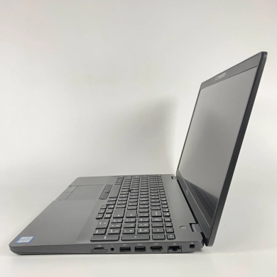 Ноутбук Dell Latitude 5500 / 15.6" (1920x1080) IPS Touch / Intel Core i7-8665U (4 (8) ядра по 1.9 - 4.8 GHz) / 16 GB DDR4 / 256 GB SSD / Intel UHD Graphics / WebCam / HDMI