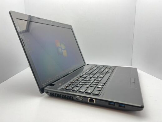 Ноутбук Lenovo Ideapad G585 / 15.6" (1366x768) TN / AMD E-300 (2 ядра по 1.3 GHz) / 4 GB DDR3 / 320 GB HDD / ATI Radeon 6310 Graphics / WebCam