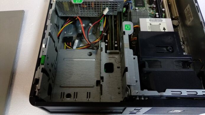 Системний блок HP 7900 sff / Intel Core 2 Duo E8400 (2 ядра по 3.0GHz) / 4 GB RAM / 160 GB HDD
