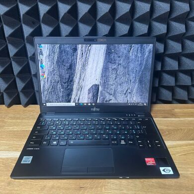 Ультрабук Fujitsu LifeBook U9310 / 13.3" (1920x1080) IPS / Intel Core i5-10210U (4 (8) ядра по 1.6 - 4.2 GHz) / 16 GB DDR3 / 512 GB SSD / Intel UHD Graphics / WebCam