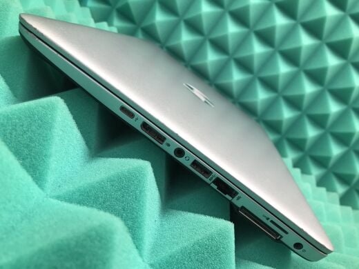 Ультрабук HP EliteBook MT42 / 14" (1920x1080) TN / AMD Pro A8-8600B (4 ядра по 1.6 - 3.0 GHz) / 8 GB DDR3 / 128 GB SSD / AMD Radeon R6 Graphics / WebCam / USB 3.0 / DisplayPort / Windows 10 ліцензія