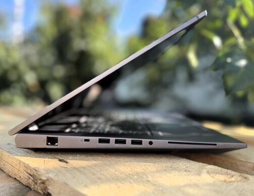 Мобильная рабочая станция HP ZBook Fury 17 G7 / 17.3" (1920x1080) IPS / Intel Core i7-10850H (6 (12) ядер по 2.7 - 5.1 GHz) / 32 GB DDR4 / 512 GB SSD M.2 / nVidia Quadro RTX 3000, 6 GB GDDR6, 192-bit / WebCam / Windows 10 Pro