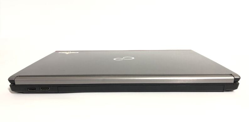 Ноутбук Б-класс Fujitsu LifeBook E753 / 15.6" (1920x1080) IPS / Intel Core i7-3632QM (4 (8) ядра по 2.2 - 3.2 GHz) / 8 GB DDR3 / 256 GB SSD / Intel HD Graphics 4000 / WebCam / DVD-ROM / Win 10 Pro