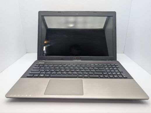 Ноутбук Asus K55A / 15.6" (1366x768) TN / Intel Core i3-3110M (2 (4) ядра по 2.4 GHz) / 8 GB DDR3 / 120 GB SSD / Intel HD Graphics 4000 / WebCam