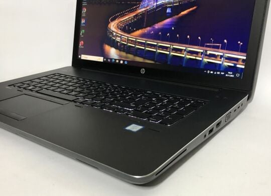 Мобильная рабочая станция HP ZBook 17 G3 / 17.3" (1600x900) TN / Intel Core i5-6440HQ (4 ядра по 2.6 - 3.5 GHz) / 8 GB DDR4 / 128 GB SSD + 750 GB HDD / nVidia Quadro М1000M, 2 GB DDR3, 128-bit / WebCam / Win 10 Pro