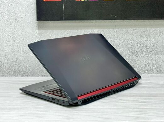 Игровой ноутбук Acer Nitro 5 AN515-42 / 15.6" (1920x1080) IPS / AMD Ryzen 5 2500U (4 (8) ядра по 2.0 - 3.6 GHz) / 32 GB DDR4 / 128 GB SSD M.2 + 1000 GB HDD / AMD Radeon RX 560X, 4 GB GDDR5, 128-bit / WebCam / Win 10 Home
