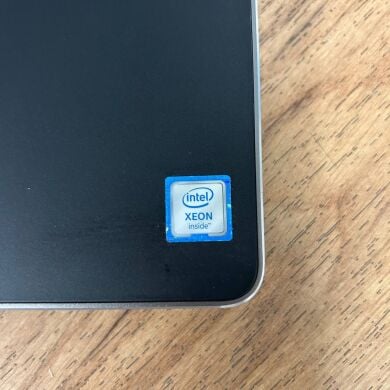 Мобильная рабочая станция Б-класс Dell Precision 7720 / 17.3" (1920x1080) IPS / Intel Xeon E3-1505M v6 (4 (8) ядра по 3.0 - 4.0 GHz) / 32 GB DDR4 / 256 GB SSD / AMD Radeon Pro WX 4130, 2 GB GDDR5, 128-bit