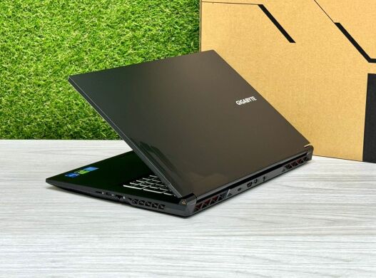 Игровой ноутбук Gigabyte G7 KF / 17.3" (1920x1080) IPS / Intel Core i5-12500H (12 (16) ядер по 2.5 - 4.5 GHz) / 16 GB DDR4 / 512 GB SSD M.2 / nVidia GeForce RTX 4060, 8 GB GDDR6, 128-bit / WebCam / Win 11 Home