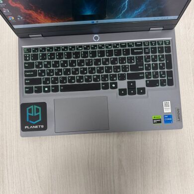 Ігровий ноутбук Lenovo LOQ 15IRX9 / 15.6" (1920x1080) IPS / Intel Core i5-13450HX (10 (16) ядер по 2.4 - 4.6 GHz) / 16 GB DDR5 / 1000 GB SSD NVMe / nVidia GeForce RTX 4050, 6 GB GDDR6, 96-bit / WebCam Ігровий ноутбук Lenovo LOQ 15IRX9 / 15.6" (1920x1080) IPS / Intel Core i5-13450HX (10 (16) ядер по 2.4 - 4.6 GHz) / 16 GB DDR5 / 1000 GB SSD NVMe / nVidia GeForce RTX 4050, 6 GB GDDR6, 96-bit / WebCam