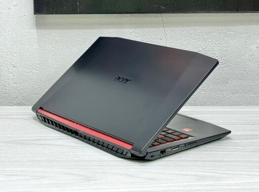 Игровой ноутбук Acer Nitro 5 AN515-42 / 15.6" (1920x1080) IPS / AMD Ryzen 5 2500U (4 (8) ядра по 2.0 - 3.6 GHz) / 32 GB DDR4 / 128 GB SSD M.2 + 1000 GB HDD / AMD Radeon RX 560X, 4 GB GDDR5, 128-bit / WebCam / Win 10 Home