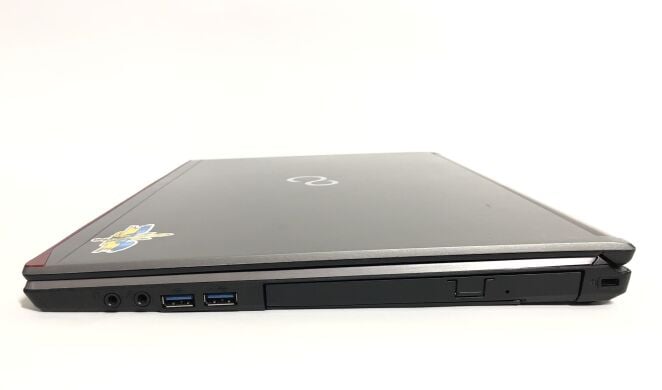 Ноутбук Б-класс Fujitsu LifeBook E753 / 15.6" (1920x1080) IPS / Intel Core i7-3632QM (4 (8) ядра по 2.2 - 3.2 GHz) / 8 GB DDR3 / 256 GB SSD / Intel HD Graphics 4000 / WebCam / DVD-ROM / Win 10 Pro