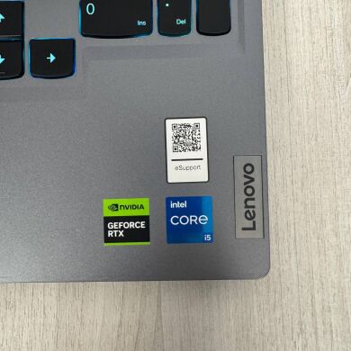 Ігровий ноутбук Lenovo LOQ 15IRX9 / 15.6" (1920x1080) IPS / Intel Core i5-13450HX (10 (16) ядер по 2.4 - 4.6 GHz) / 16 GB DDR5 / 1000 GB SSD NVMe / nVidia GeForce RTX 4050, 6 GB GDDR6, 96-bit / WebCam Ігровий ноутбук Lenovo LOQ 15IRX9 / 15.6" (1920x1080) IPS / Intel Core i5-13450HX (10 (16) ядер по 2.4 - 4.6 GHz) / 16 GB DDR5 / 1000 GB SSD NVMe / nVidia GeForce RTX 4050, 6 GB GDDR6, 96-bit / WebCam