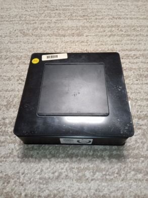 Неттоп Б-класс Fujitsu Esprimo Q920 USFF / Intel Core i5-4590T (4 ядра по 2.0 - 3.0 GHz) / 6 GB DDR3 / 240 GB SSD / Intel HD Graphics 4600