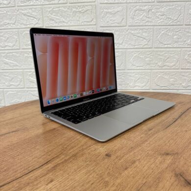 Ультрабук Б-класс Apple MacBook Air 13 2020 A2179 / 13.3'' (2560x1600) IPS / Intel Core i3-1000G4 (2 (4) ядра по 1.1 - 3.2 GHz) / 8 GB DDR4 / 256 GB SSD / Intel Iris Plus Graphics / WebCam / MacOS