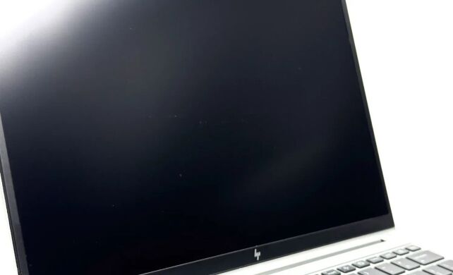 Ультрабук Б-класс HP EliteBook 1040 G9 / 14" (1920x1200) IPS / Intel Core i5-1245U (10 (12) ядер по 1.6 - 4.4 GHz) / 32 GB DDR5 / 512 GB SSD / Intel Iris Xe Graphics / WebCam / Win 11