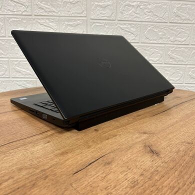Ноутбук Б-класс Dell Latitude 3570 / 15.6" (1366x768) TN / Intel Core i7-6500U (2 (4) ядра по 2.5 - 3.1 GHz) / 8 GB DDR3 / 256 GB SSD / nVidia GeForce 920M, 2 GB DDR3, 64-bit / WebCam