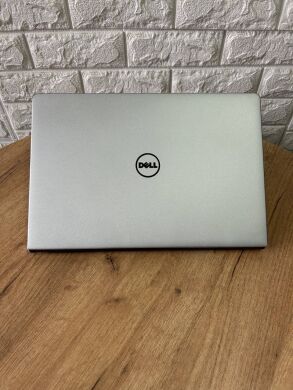 Ноутбук Dell Inspiron 5558 / 15" (1366x768) TN / Intel Core i7-5500U (2 (4) ядра по 2.4 - 3.0 GHz) / 8 GB DDR3 / 240 GB SSD / nVidia GeForce 920M, 4 GB DDR3, 64-bit / WebCam