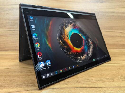 Ноутбук-трансформер Б-класс Lenovo ThinkPad x1 Carbon 3rd / 14" (1920x1080) IPS Touch / Intel Core i7-8550U (4 (8) ядра по 1.8 - 4.0 GHz) / 8 GB DDR3 / 512 GB SSD / Intel UHD Graphics 620 / WebCam / TouchID / Windows 10 Ноутбук-трансформер Б-класс Lenovo ThinkPad x1 Carbon 3rd / 14" (1920x1080) IPS Touch / Intel Core i7-8550U (4 (8) ядра по 1.8 - 4.0 GHz) / 8 GB DDR3 / 512 GB SSD / Intel UHD Graphics 620 / WebCam / TouchID / Windows 10