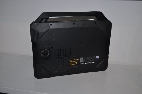 Захищений ноутбук Dell Latitude 5414 Rugged / 14" (1920x1080) TN / Intel Core i7-6600U (2 (4) ядра по 2.6 - 3.4 GHz) / 16 GB DDR4 / 240 GB SSD / AMD Radeon R7 M360, 2 GB GDDR3, 64-bit / WebCam / Wi-Fi / Bluetooth / Windows 11 Pro + Блок живлення 130W Захищений ноутбук Dell Latitude 5414 Rugged / 14" (1920x1080) TN / Intel Core i7-6600U (2 (4) ядра по 2.6 - 3.4 GHz) / 16 GB DDR4 / 240 GB SSD / AMD Radeon R7 M360, 2 GB GDDR3, 64-bit / WebCam / Wi-Fi / Bluetooth / Windows 11 Pro + Блок живлення 130W