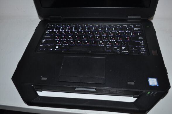 Захищений ноутбук Dell Latitude 5414 Rugged / 14" (1920x1080) TN / Intel Core i7-6600U (2 (4) ядра по 2.6 - 3.4 GHz) / 16 GB DDR4 / 240 GB SSD / AMD Radeon R7 M360, 2 GB GDDR3, 64-bit / WebCam / Wi-Fi / Bluetooth / Windows 11 Pro + Блок живлення 130W Захищений ноутбук Dell Latitude 5414 Rugged / 14" (1920x1080) TN / Intel Core i7-6600U (2 (4) ядра по 2.6 - 3.4 GHz) / 16 GB DDR4 / 240 GB SSD / AMD Radeon R7 M360, 2 GB GDDR3, 64-bit / WebCam / Wi-Fi / Bluetooth / Windows 11 Pro + Блок живлення 130W