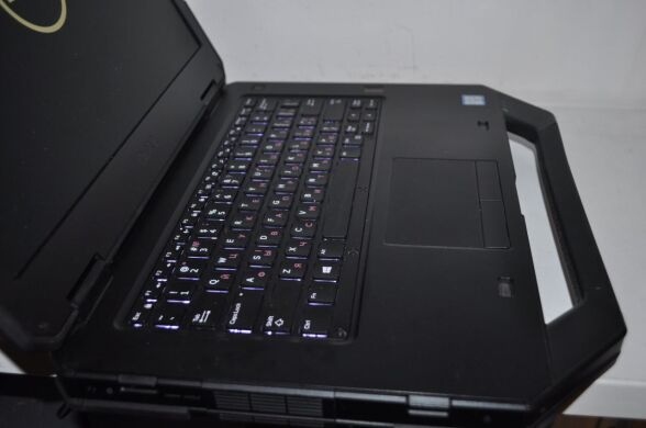 Захищений ноутбук Dell Latitude 5414 Rugged / 14" (1920x1080) TN / Intel Core i7-6600U (2 (4) ядра по 2.6 - 3.4 GHz) / 16 GB DDR4 / 240 GB SSD / AMD Radeon R7 M360, 2 GB GDDR3, 64-bit / WebCam / Wi-Fi / Bluetooth / Windows 11 Pro + Блок живлення 130W Захищений ноутбук Dell Latitude 5414 Rugged / 14" (1920x1080) TN / Intel Core i7-6600U (2 (4) ядра по 2.6 - 3.4 GHz) / 16 GB DDR4 / 240 GB SSD / AMD Radeon R7 M360, 2 GB GDDR3, 64-bit / WebCam / Wi-Fi / Bluetooth / Windows 11 Pro + Блок живлення 130W