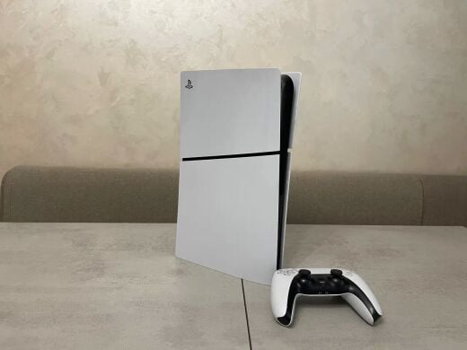 Игровая консоль Sony Playstation PS5 CFI-2015 Slim / AMD Ryzen Zen 2 Custom (8 ядер по 3.5 GHz) / 16 GB GDDR6 / 1000 GB SSD / AMD Radeon RDNA 2, 16 GB GDDR6, 256-bit / Blu-Ray / Wi-Fi + джойстик