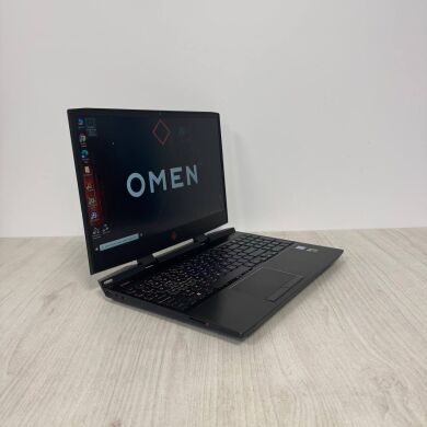 Ігровий ноутбук Б-клас HP Omen 15-dc0051nr / 15.6" (1920x1080) IPS / Intel Core i7-8750H (6 (12) ядра по 2.2 - 4.1 GHz) / 16 GB DDR4 / 256 GB SSD / nVidia GeForce GTX 1060, 6 GB GDDR5, 192-bit / WebCam