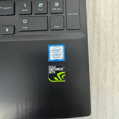 Ігровий ноутбук Б-клас HP Omen 15-dc0051nr / 15.6" (1920x1080) IPS / Intel Core i7-8750H (6 (12) ядра по 2.2 - 4.1 GHz) / 16 GB DDR4 / 256 GB SSD / nVidia GeForce GTX 1060, 6 GB GDDR5, 192-bit / WebCam