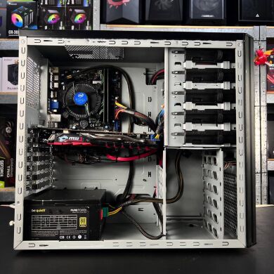 Компьютер Cooler Master Tower / Intel Core i5-4590 (4 ядра по 3.3 - 3.7 GHz) / 16 G DDR3 / 120 GB SSD + 500 GB HDD / AMD Radeon RX 570, 4 GB GDDR5, 256-bit / DVD-ROM / 530W