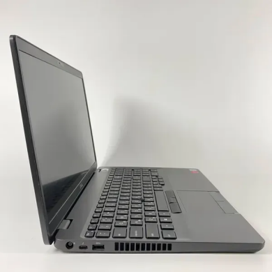 Мобільна робоча станція Dell Precision 3540 / 15.6" (1920x1080) IPS / Intel Core i7-8565U (4 (8) ядра по 1.8 - 4.6 GHz) / 16 GB DDR4 / 512 GB SSD / AMD Radeon Pro WX 2100, 2 GB GDDR5, 64-bit / WebCam / TouchID
