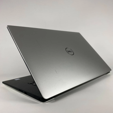 Мобильная рабочая станция Dell Precision 5530 / 15.6" (1920x1080) IPS / Intel Core i7-8850H (6 (12) ядра по 2.6 - 4.3 GHz) / 16 GB DDR4 / 512 GB SSD / nVidia Quadro P2000, 4 GB GDDR5, 128-bit / HDMI Мобильная рабочая станция Dell Precision 5530 / 15.6" (1920x1080) IPS / Intel Core i7-8850H (6 (12) ядра по 2.6 - 4.3 GHz) / 16 GB DDR4 / 512 GB SSD / nVidia Quadro P2000, 4 GB GDDR5, 128-bit / HDMI