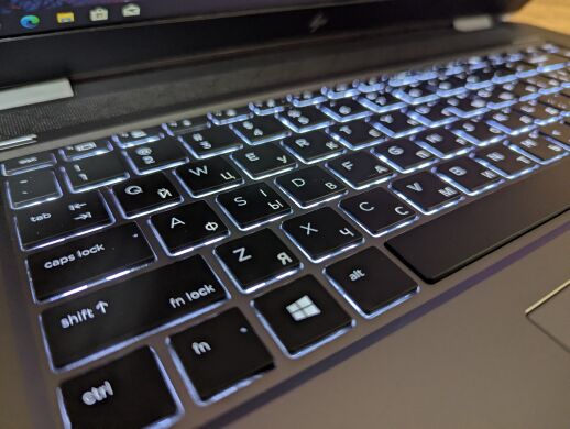 Мобильная рабочая станция HP zBook Studio G5 / 15.6" (1920x1080) IPS / Intel Core i9-9880H (8 (16) ядер по 2.3 - 4.8 GHz) / 16 GB DDR4 / 500 GB SSD / nVidia Quadro P1000, 4 GB GDDR5, 128-bit / WebCam / TouchID / Windows 10