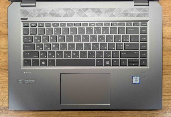 Мобильная рабочая станция HP zBook Studio G5 / 15.6" (1920x1080) IPS / Intel Core i9-9880H (8 (16) ядер по 2.3 - 4.8 GHz) / 16 GB DDR4 / 500 GB SSD / nVidia Quadro P1000, 4 GB GDDR5, 128-bit / WebCam / TouchID / Windows 10