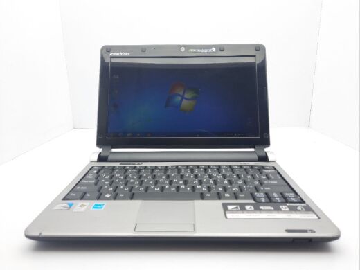 Нетбук Acer eM250 / 10.1" (1024x600) TN / Intel Atom N270 (1 ядро 1.6 GHz) / 2 GB DDR2 / 160 GB HDD / Intel GMA 950 Graphics / WebCam Нетбук Acer eM250 / 10.1" (1024x600) TN / Intel Atom N270 (1 ядро 1.6 GHz) / 2 GB DDR2 / 160 GB HDD / Intel GMA 950 Graphics / WebCam