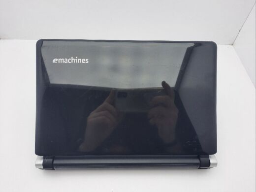 Нетбук Acer eM250 / 10.1" (1024x600) TN / Intel Atom N270 (1 ядро 1.6 GHz) / 2 GB DDR2 / 160 GB HDD / Intel GMA 950 Graphics / WebCam Нетбук Acer eM250 / 10.1" (1024x600) TN / Intel Atom N270 (1 ядро 1.6 GHz) / 2 GB DDR2 / 160 GB HDD / Intel GMA 950 Graphics / WebCam