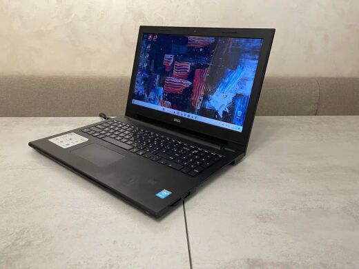 Ноутбук Б-класс Dell Inspiron 3543 / 15.6" (1366x768) TN / Intel Core i7-5500U (2 (4) ядра по 2.4 - 3.0 GHz) / 8 GB DDR3 / 256 GB SSD NEW / Intel HD Graphics 5500 / WebCam / HDMI