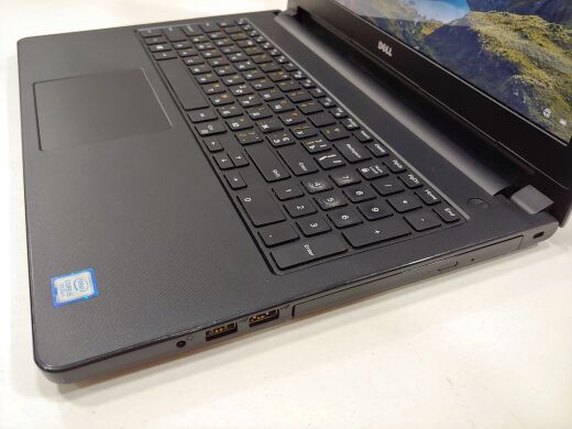 Ноутбук Dell Inspiron 15 5566 / 15.6" (1366x768) TN LED / Intel Core i5-7200U (2 (4) ядра по 2.5 - 3.1 GHz) / 8 GB DDR4 / 256 GB SSD / WebCam / DVD-RW / USB 3.0 / HDMI Ноутбук Dell Inspiron 15 5566 / 15.6" (1366x768) TN LED / Intel Core i5-7200U (2 (4) ядра по 2.5 - 3.1 GHz) / 8 GB DDR4 / 256 GB SSD / WebCam / DVD-RW / USB 3.0 / HDMI