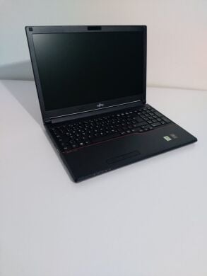 Ноутбук Fujitsu LifeBook E554 / 15.6" (1366x768) TN / Intel Core i3-4100M (2 (4) ядра по 2.5 GHz) / 8 GB DDR3 / 120 GB SSD NEW / Intel HD Graphics 4600 / DVD-ROM + Бездротова мишка в подарунок