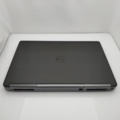 Рабоча станція Dell Precision 7710 / 17.3" (1920х1080) IPS / Intel Core i7-6820HQ (4 (8) ядра по 2.7 - 3.6 GHz) / 8 GB DDR4 / 256 GB SSD / nVidia Quadro M4000M, 4 GB GDDR5, 256-bit / WebCam