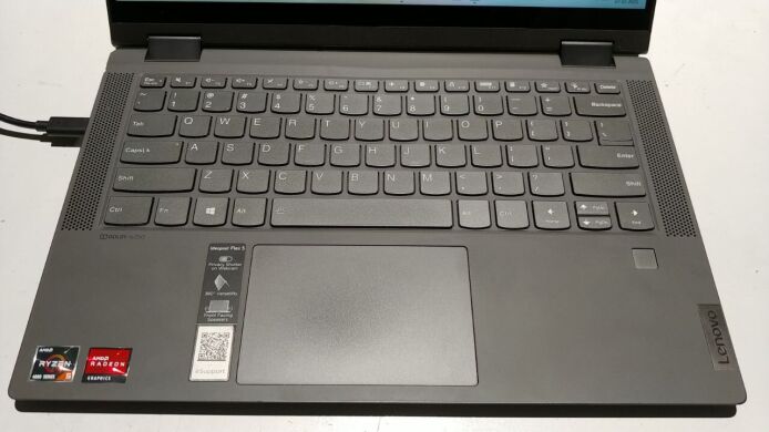 Ультрабук-трансформер Б-клас Lenovo IdeaPad Flex 5 14ARE05 / 14" (1920x1080) IPS Touch / AMD Ryzen 5 4500U (6 ядер по 2.3 - 4.0 GHz) / 16 GB DDR4 / 256 GB SSD / AMD Radeon Vega Graphics / WebCam Ультрабук-трансформер Б-клас Lenovo IdeaPad Flex 5 14ARE05 / 14" (1920x1080) IPS Touch / AMD Ryzen 5 4500U (6 ядер по 2.3 - 4.0 GHz) / 16 GB DDR4 / 256 GB SSD / AMD Radeon Vega Graphics / WebCam