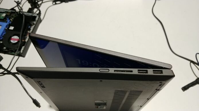 Ультрабук-трансформер Б-клас Lenovo IdeaPad Flex 5 14ARE05 / 14" (1920x1080) IPS Touch / AMD Ryzen 5 4500U (6 ядер по 2.3 - 4.0 GHz) / 16 GB DDR4 / 256 GB SSD / AMD Radeon Vega Graphics / WebCam Ультрабук-трансформер Б-клас Lenovo IdeaPad Flex 5 14ARE05 / 14" (1920x1080) IPS Touch / AMD Ryzen 5 4500U (6 ядер по 2.3 - 4.0 GHz) / 16 GB DDR4 / 256 GB SSD / AMD Radeon Vega Graphics / WebCam