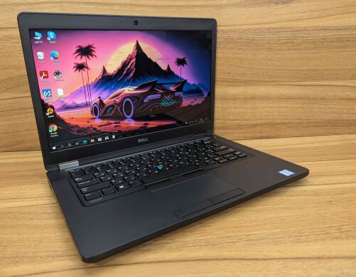 Ультрабук Dell Latitude 5480 / 14" (1920x1080) IPS Touch / Intel Core i5-7440HQ (4 ядра по 2.8 - 3.8 GHz) / 16 GB DDR4 / 512 GB SSD / nVidia GeForce 930MX, 2 GB DDR3, 64-bit / WebCam / Windows 10 Ультрабук Dell Latitude 5480 / 14" (1920x1080) IPS Touch / Intel Core i5-7440HQ (4 ядра по 2.8 - 3.8 GHz) / 16 GB DDR4 / 512 GB SSD / nVidia GeForce 930MX, 2 GB DDR3, 64-bit / WebCam / Windows 10