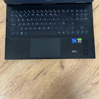 Ігровий ноутбук Б-клас HP Omen 16-b0017nr / 16.1" (2560x1440) IPS / Intel Core i7-11800H (8 (16) ядер по 2.3 - 4.6&nbsp;GHz) / 16 GB DDR4 / 1000 GB SSD / nVidia GeForce RTX 3060, 6 GB GDDR6, 192-bit / WebCam