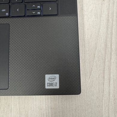 Игровой ноутбук Dell XPS 15 9500 / 15.6" (1920x1200) IPS / Intel Core i7-10750H (6 (12) ядра по 2.6 - 5.0 GHz) / 16 GB DDR4 / 512 GB SSD NVMe / nVidia GeForce GTX 1650 Ti, 4 GB GDDR6, 128-bit / WebCam