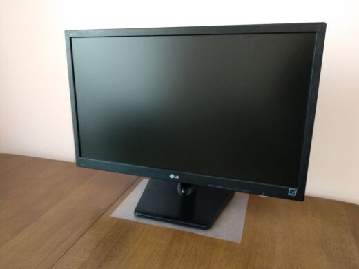 Монитор Б-класс LG 22M38A-B / 21.5" (1920x1080) TN / VGA / VESA 75x75