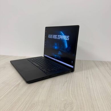 Ігровий ноутбук Asus ROG Zephyrus M16 GU604VI / 16" (2560x1600) IPS / Intel Core i9-13900H (14 (20) ядер по 2.6 - 5.4 GHz) / 16 GB DDR5 / 1000 GB SSD NVMe / nVidia GeForce RTX 4070, 8 GB GDDR6, 128-bit / WebCam Ігровий ноутбук Asus ROG Zephyrus M16 GU604VI / 16" (2560x1600) IPS / Intel Core i9-13900H (14 (20) ядер по 2.6 - 5.4 GHz) / 16 GB DDR5 / 1000 GB SSD NVMe / nVidia GeForce RTX 4070, 8 GB GDDR6, 128-bit / WebCam