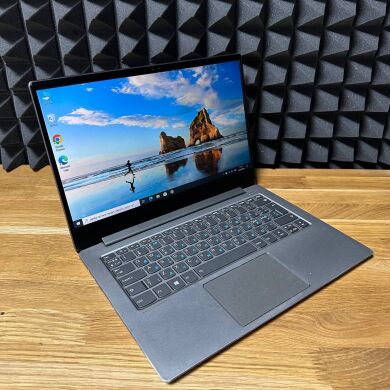 Ультрабук Б-класс Lenovo IdeaPad 530S-14ARR / 14" (1920x1080) IPS / AMD Ryzen 3 2200U (2 (4) ядра по 2.5 - 3.4 GHz) / 8 GB DDR4 / 256 GB SSD / AMD Radeon Vega 3 Graphics / WebCam